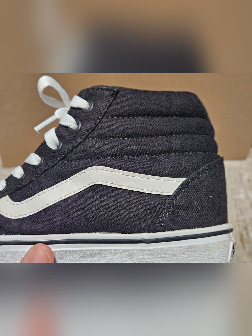 Vans Sk8-Hi Classic Black & White High-Top Sneakers Women's Size 8.5 (Worn Twice - Picture 3 of 8